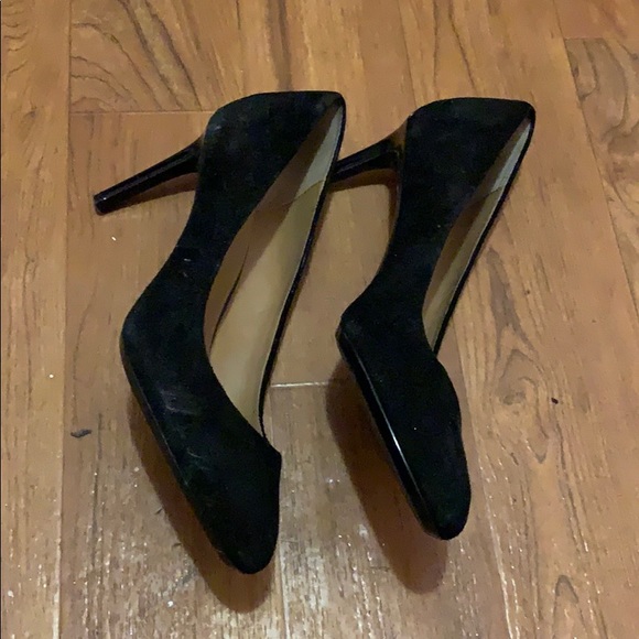 Calvin Klien black suede 3” heels size 8.5/9 - Picture 2 of 5